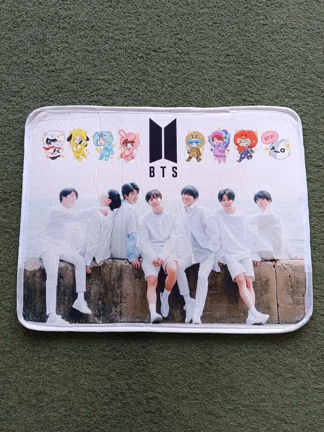 پادری مخملی بی تی اس‌ (bts)|پادری|قم, نخودی|دیوار