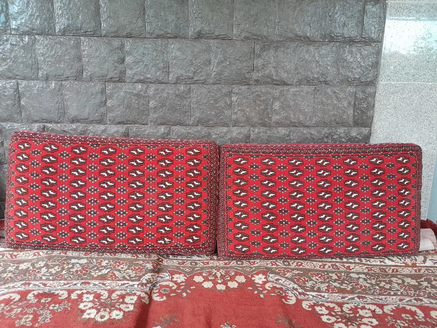 یک جفت پشتی ماشینی در حد نو|پشتی|آمل, |دیوار