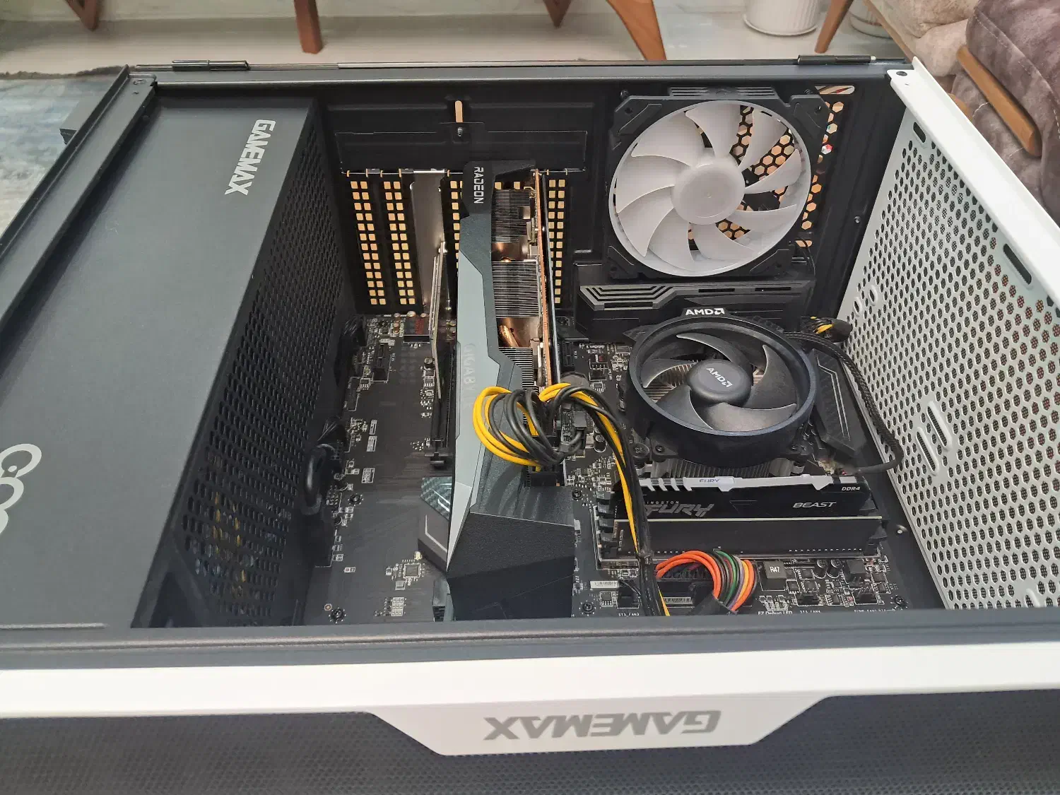 RX 6700 XT - GIGABYTE|قطعات و لوازم جانبی رایانه|هشتگرد, شهرک وحدت|دیوار