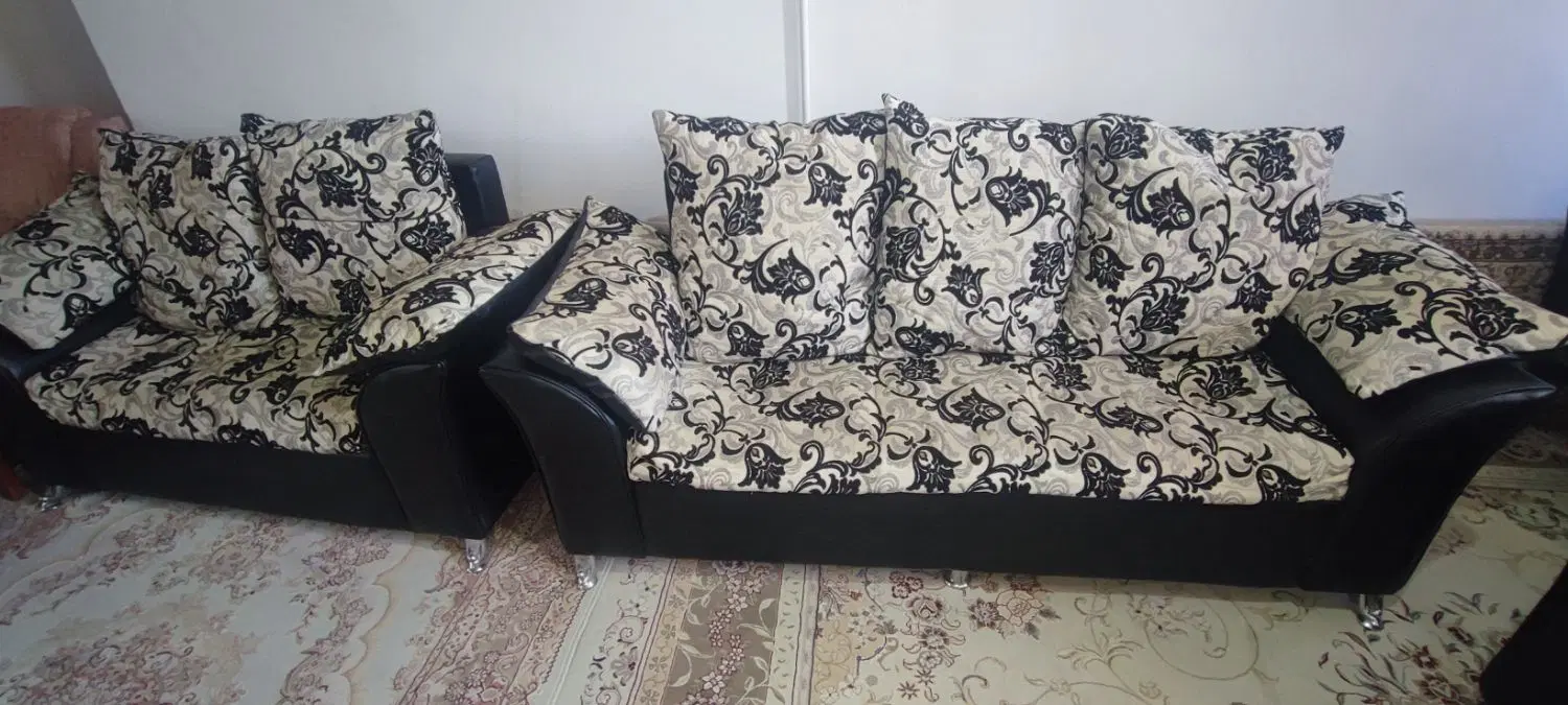 مبل کاناپه ای هفت نفره چرم دست دوم|مبلمان خانگی و میز عسلی|کرمانشاه, |دیوار