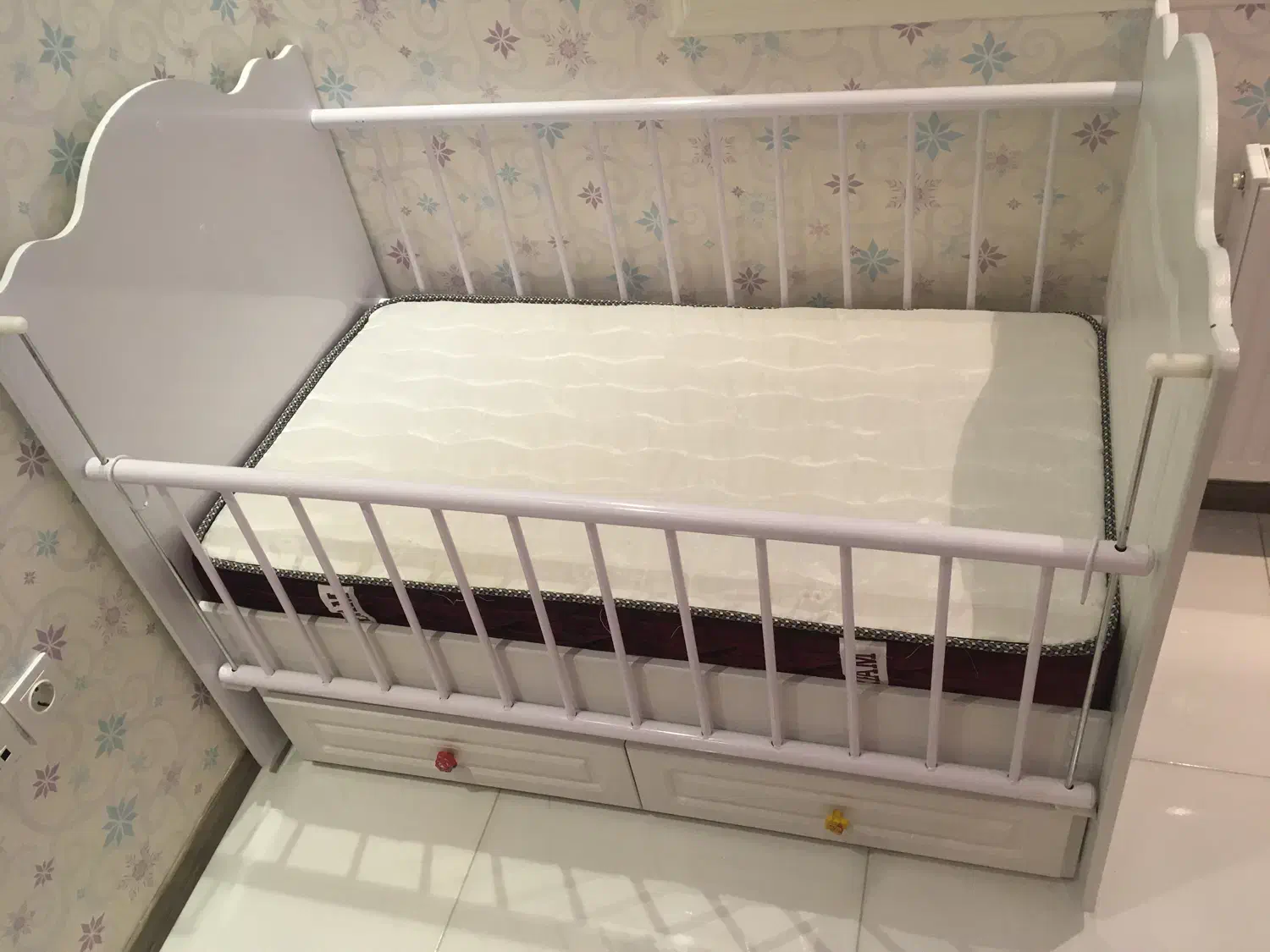 تخت نوزاد و کودک|اسباب و اثاث بچه|مشهد, دانشجو|دیوار