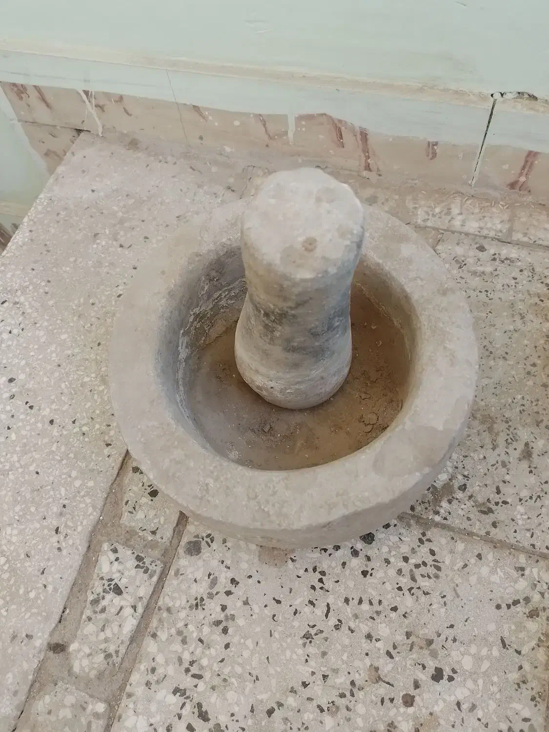 هاون قدیمی عتیقه|کلکسیون اشیاء عتیقه|سبزوار, امام خمینی (ناوی)|دیوار