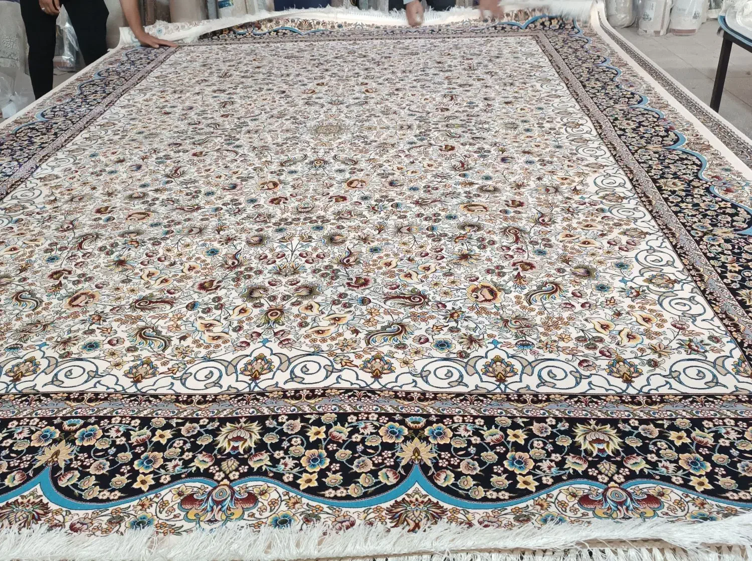 فرش ۹متری ۲جفت|فرش|الیگودرز, |دیوار