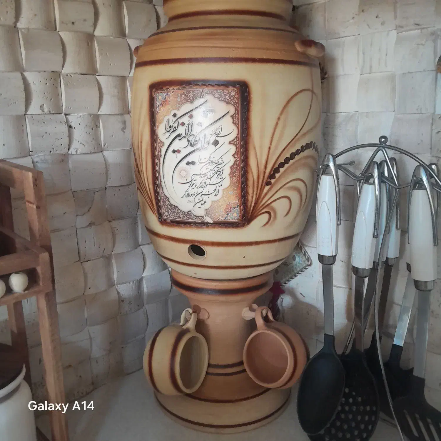 کلمن سفالی.|صنایع دستی و سایر لوازم تزئینی|مشهد, هفت تیر (حافظ)|دیوار