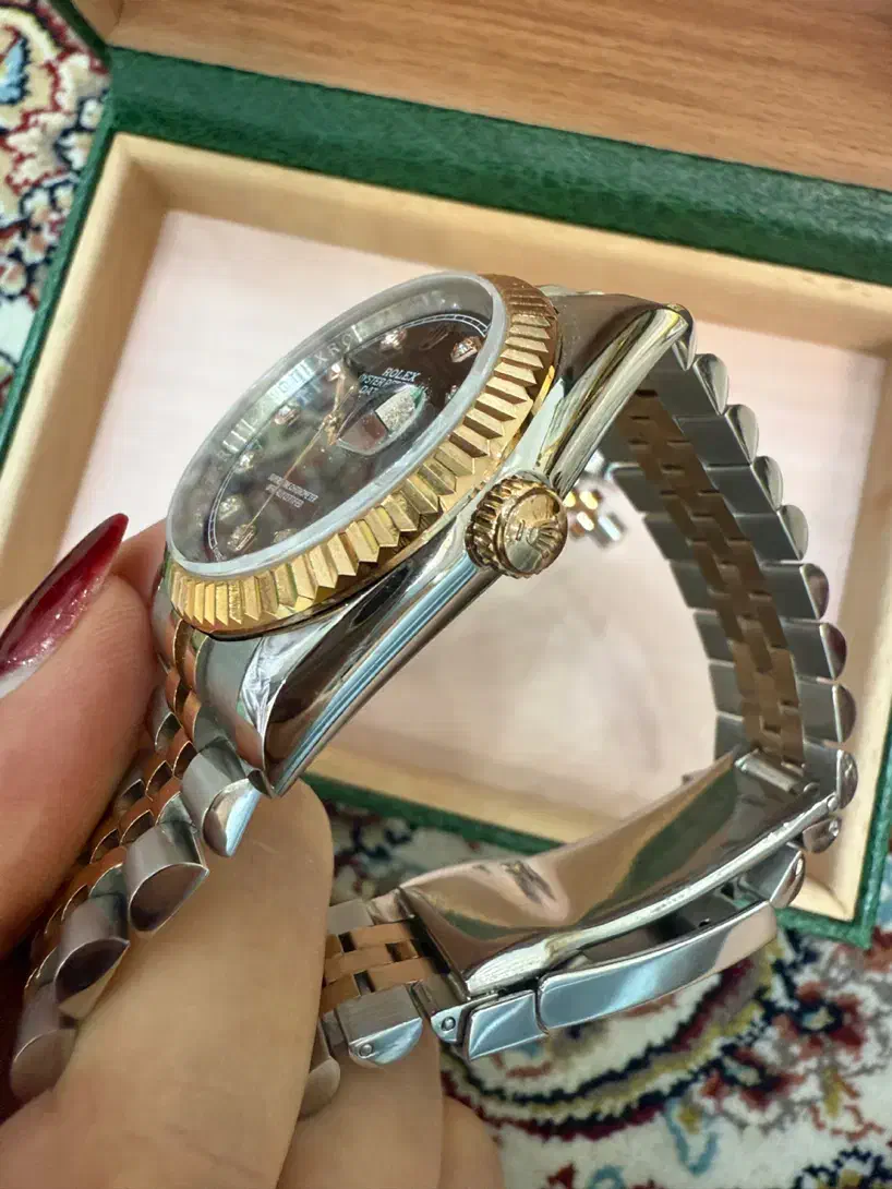 ساعت|ساعت|پردیس, فاز ۸|دیوار