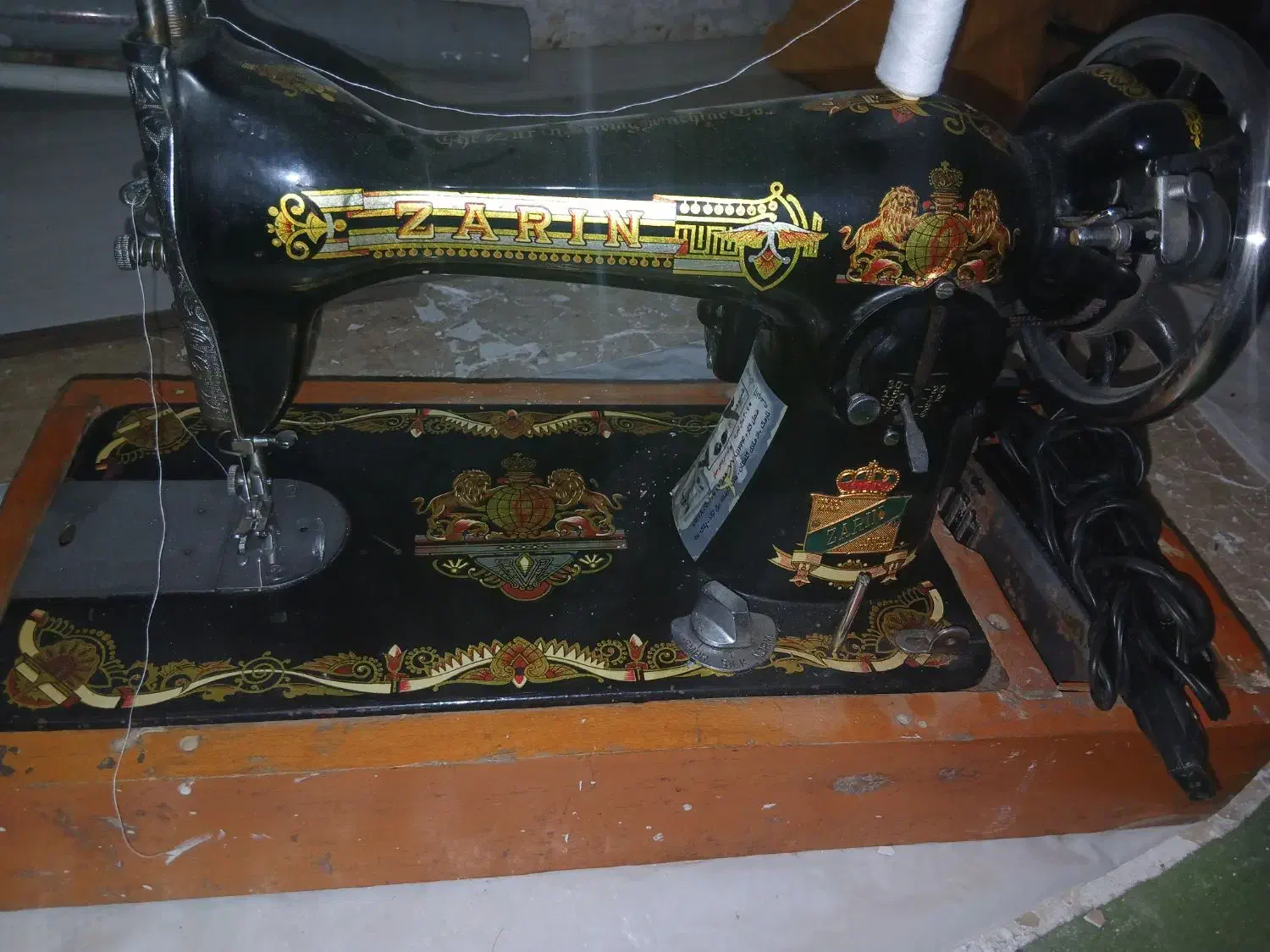 چرخ خیاطی|کلکسیون اشیاء عتیقه|تاکستان, |دیوار