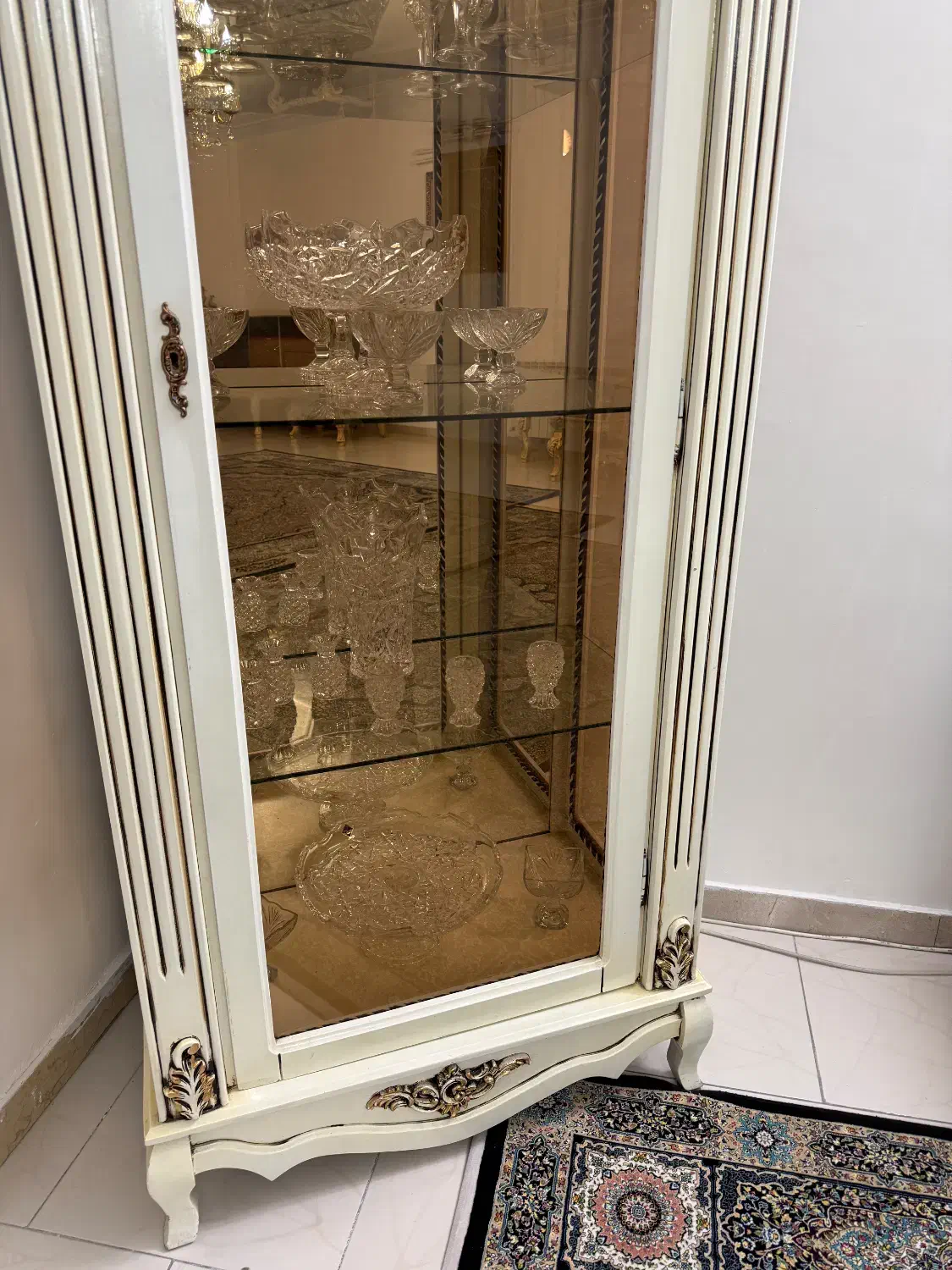 ویترین سفید جنس چوب|بوفه، ویترین، کنسول|تهران, ابوذر|دیوار