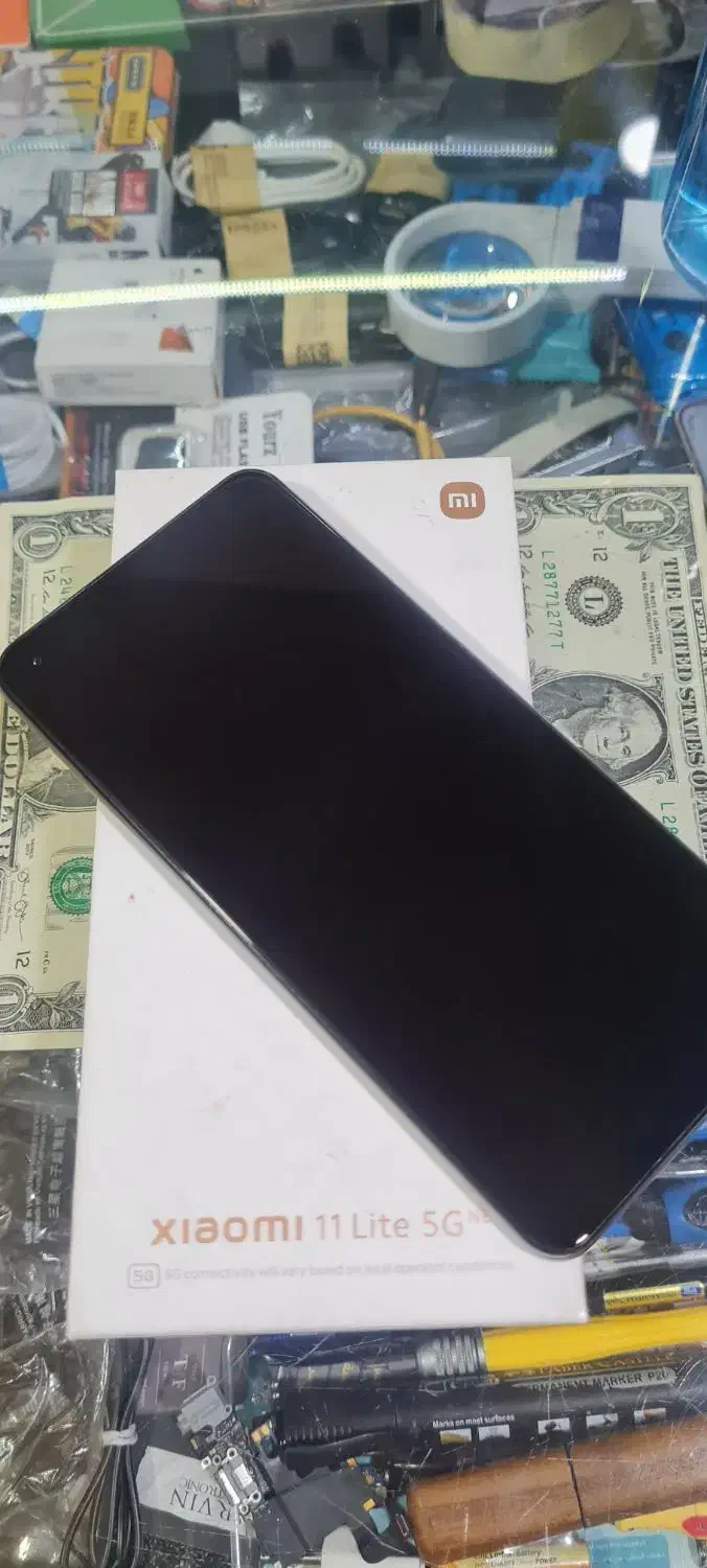 11lite 5G|موبایل|شاهینشهر, فردوسی|دیوار