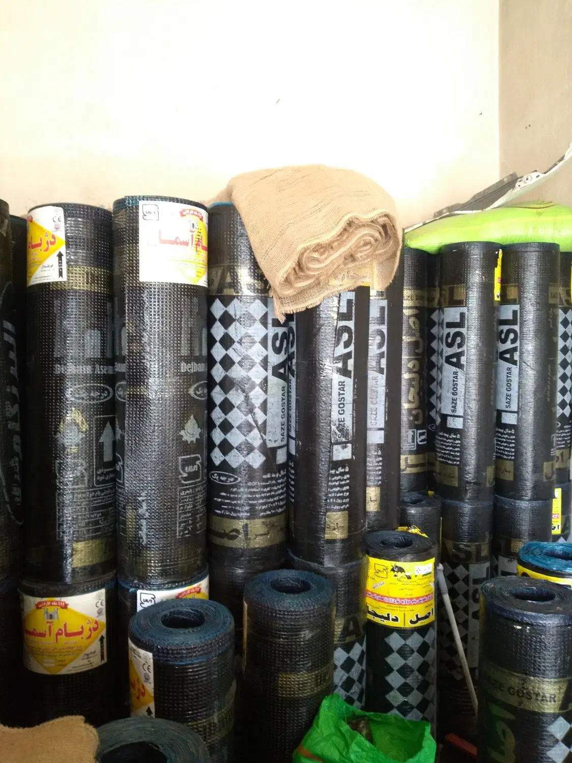 ایزوگام دانیالی|خدمات پیشه و مهارت|کوهسار (البرز), |دیوار