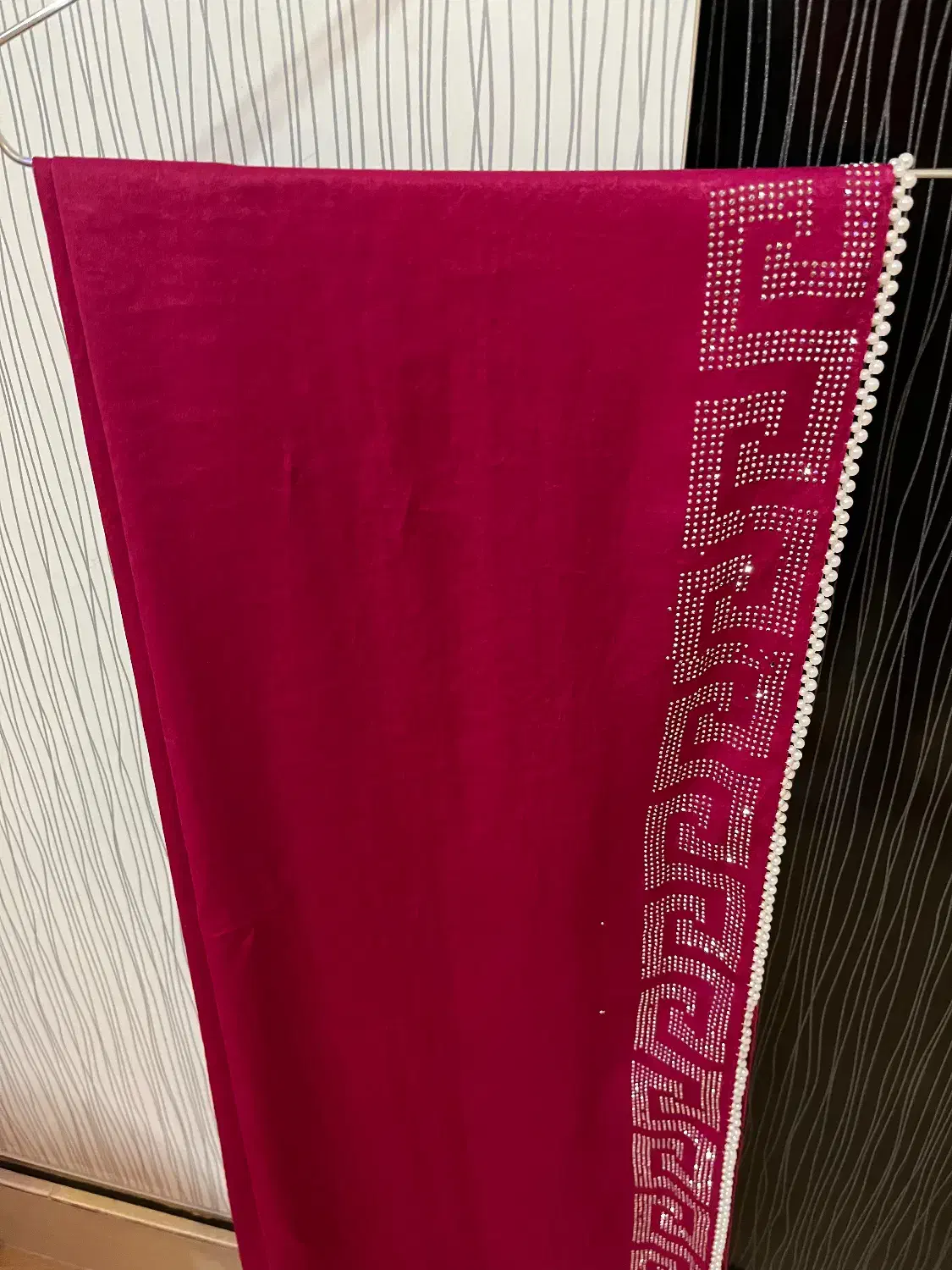 تعدادی شال و‌ روسری قوار دار نو|لباس|سیرجان, |دیوار