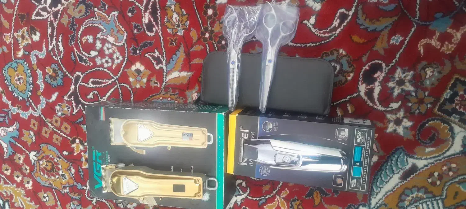 ماشین اصلاح وی جی آر و قیچی ست نو|آرایشی، بهداشتی، درمانی|تربتحیدریه, رضاشهر|دیوار