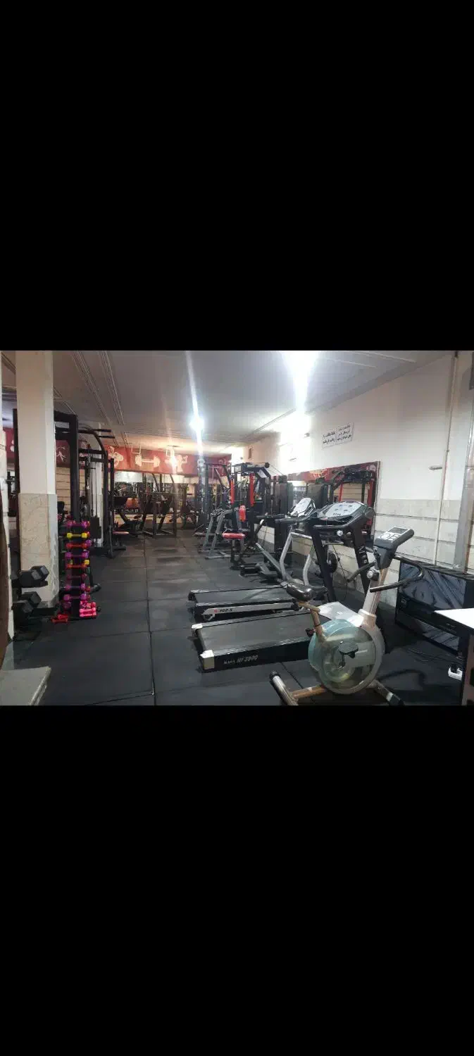 اجاره زیرزمین 250 متری|اجارهٔ مغازه و غرفه|قم, هفت تیر|دیوار