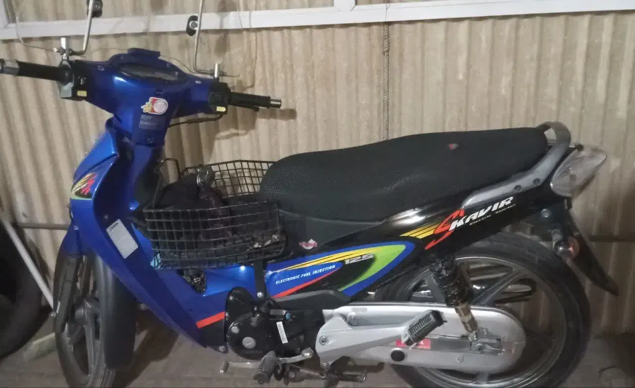 موتور بی کلاج کویر ۱۴۰۱|موتورسیکلت|اصفهان, فجر|دیوار