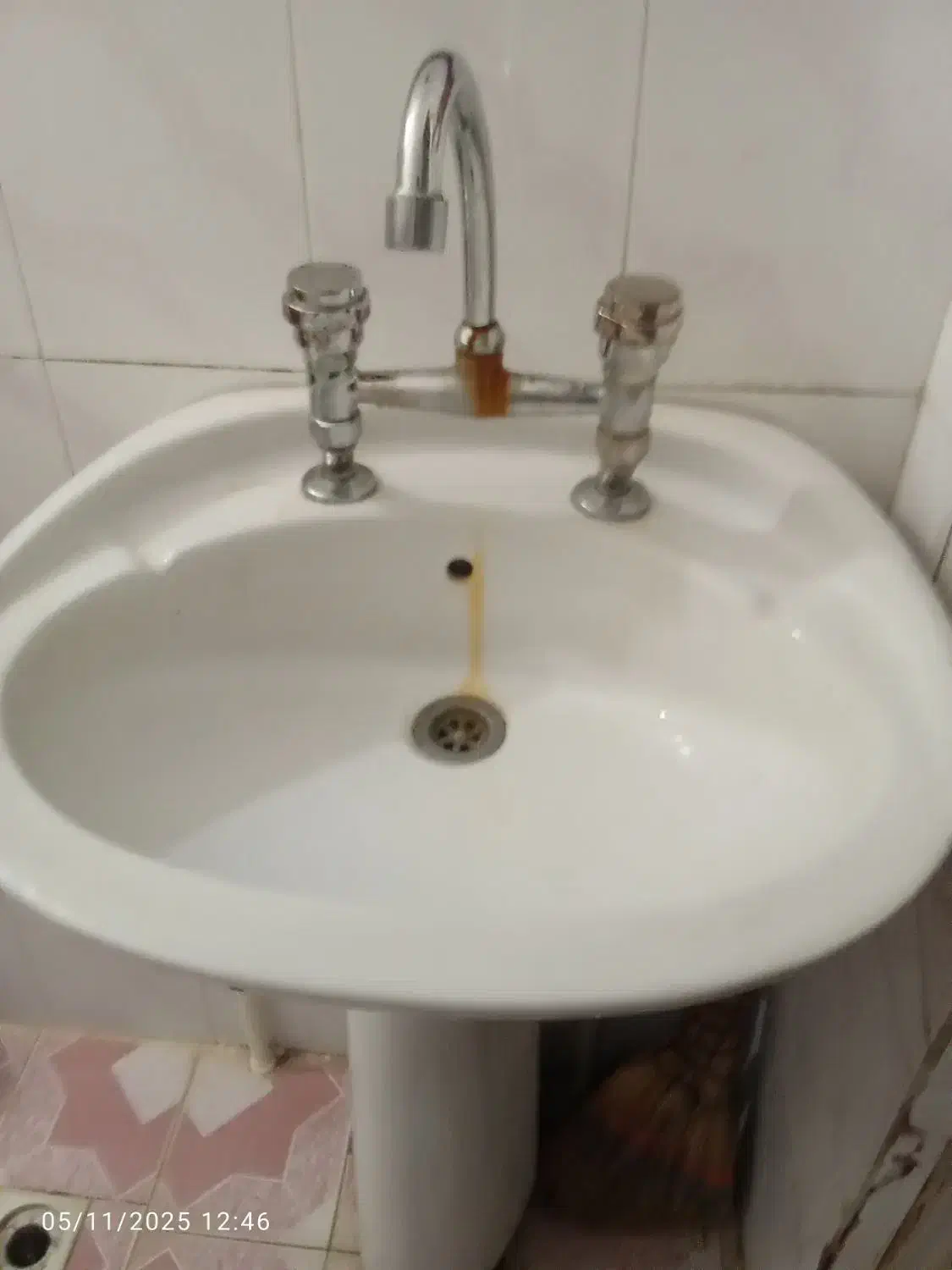 شیر الات|لوازم سرویس بهداشتی|سبزوار, فرهنگیان|دیوار