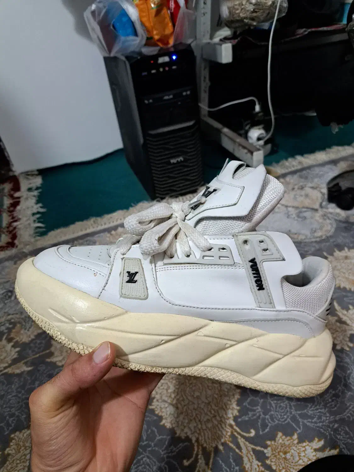 کتونی لویی ویتون|کیف، کفش، کمربند|قائم‌شهر, |دیوار