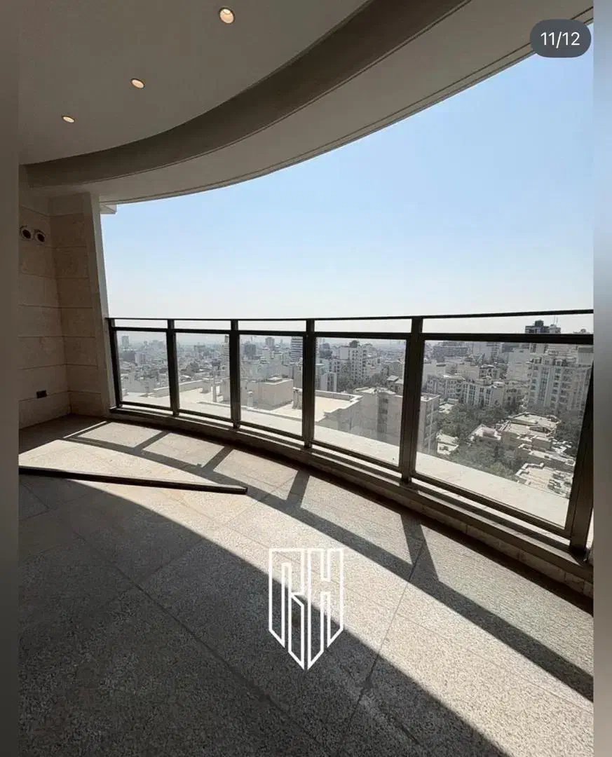 ۴۲۰متر/پنت‌هاس‌لوکس/بهترین لوکیشن