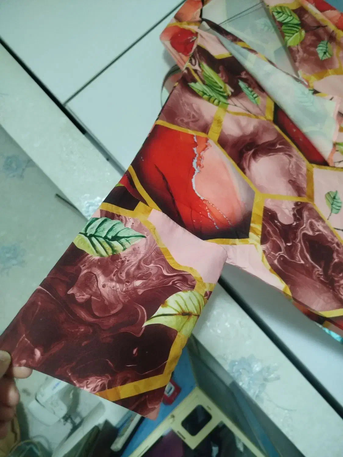 چادر نماز و میزبان|لباس|بندرعباس, |دیوار