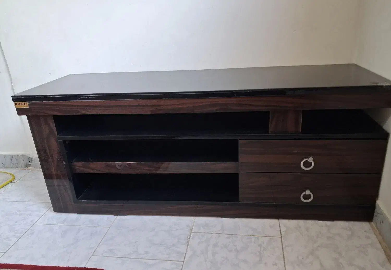 زیر تلویزیون بفروش میرسد|میز تلویزیون|شیراز, کرونی(خاتونک)|دیوار