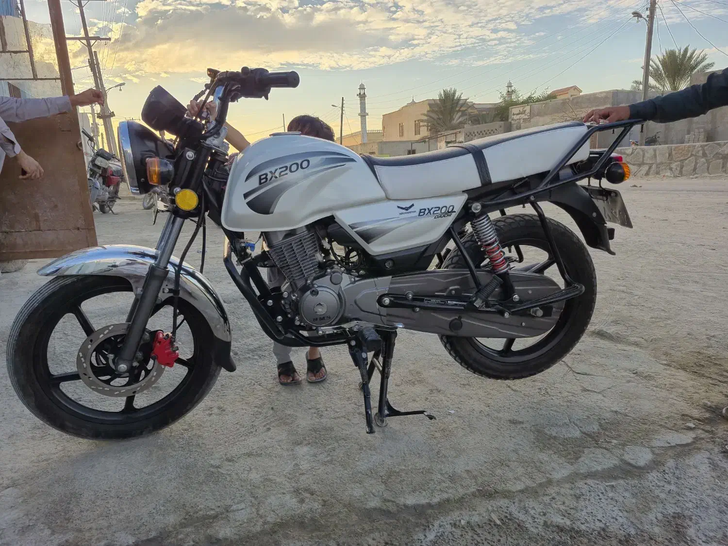 موتورBX200|موتورسیکلت|کنارک, |دیوار