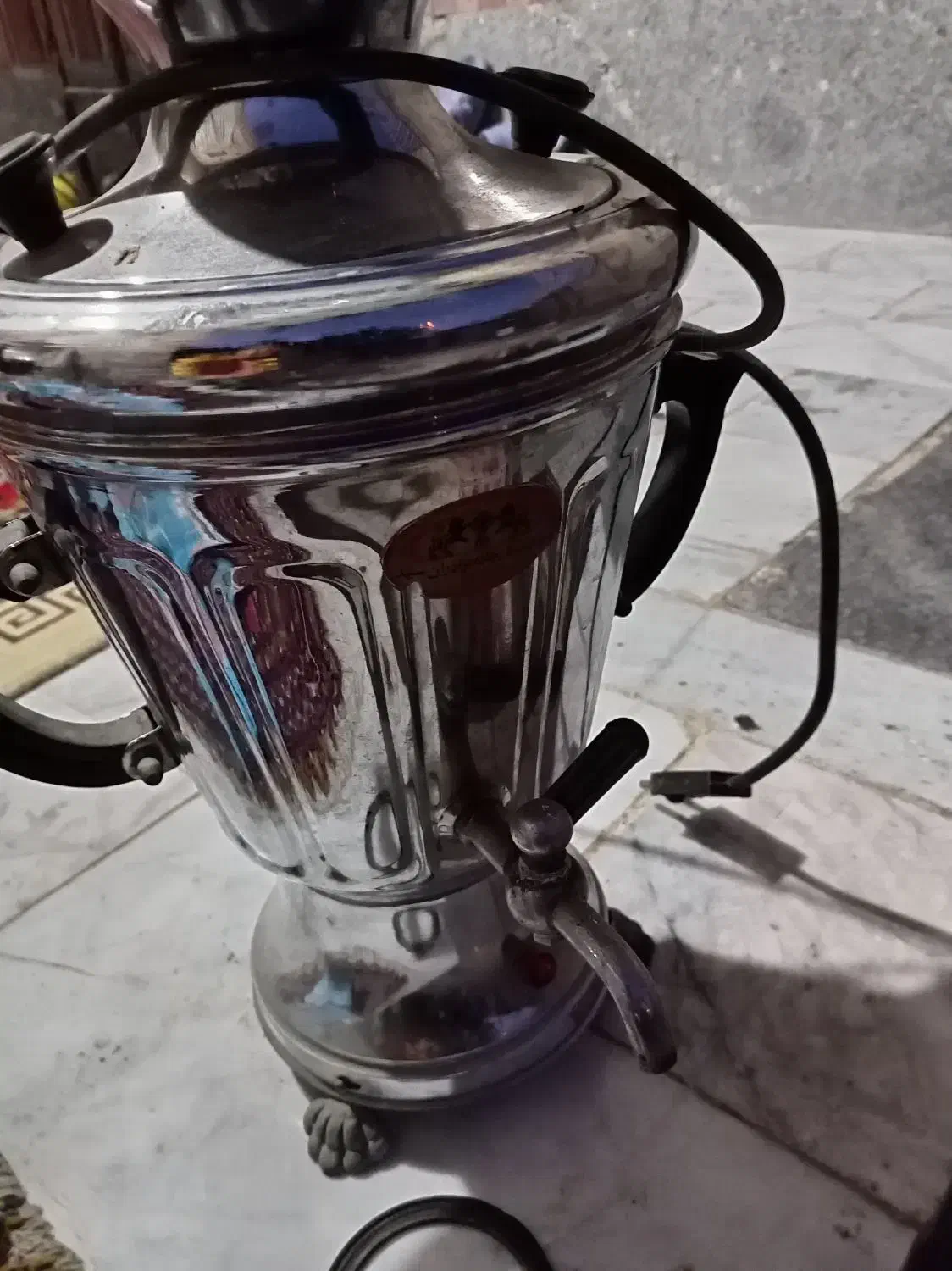 سماور برقی قدیمی|سماور، چایساز، قهوهساز|گلبهار, شهر جدید گلبهار|دیوار