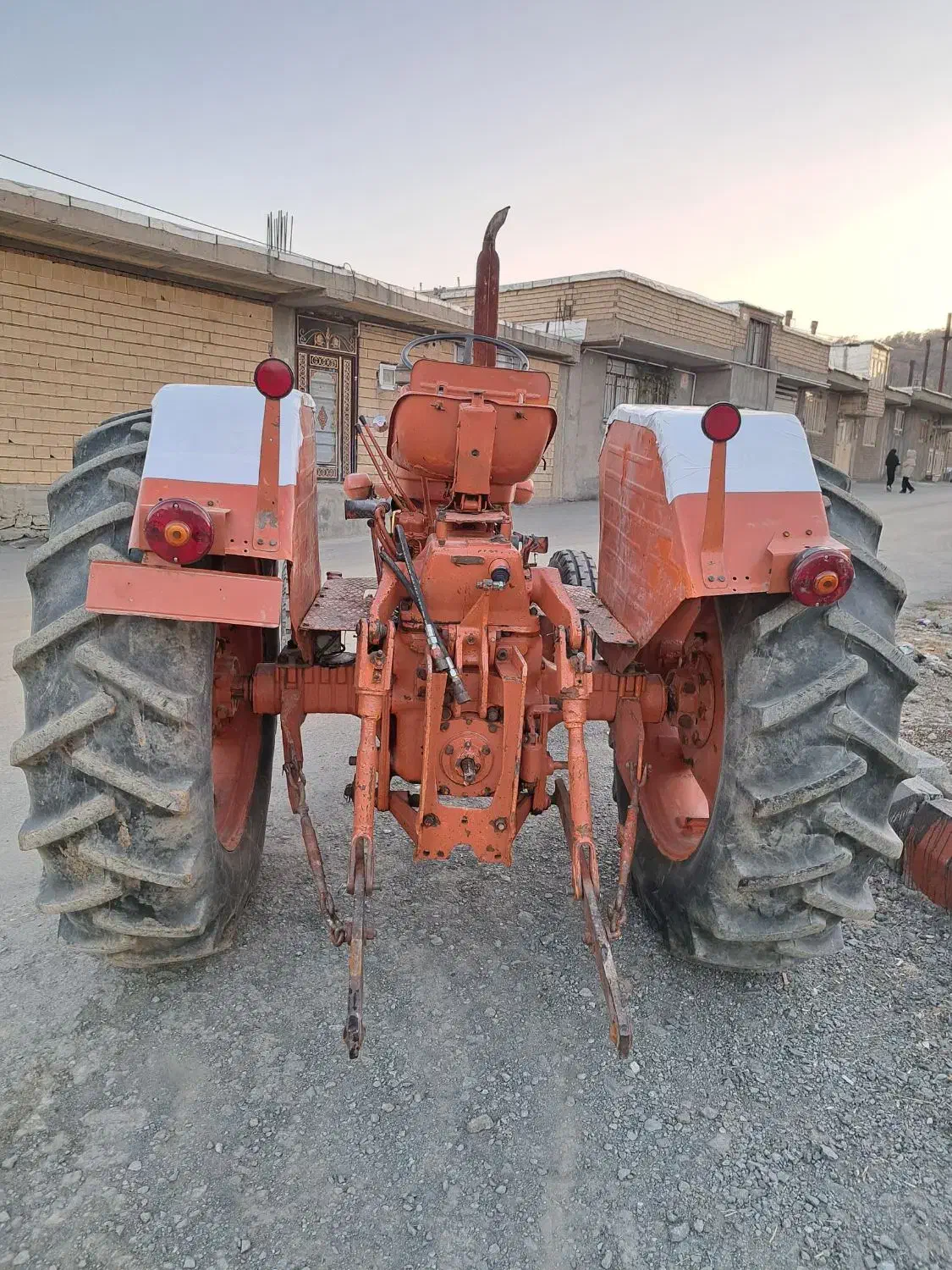 تراکتور رومانی مدل 64 تمام فابریک پلم|خودرو سنگین|بانه, |دیوار