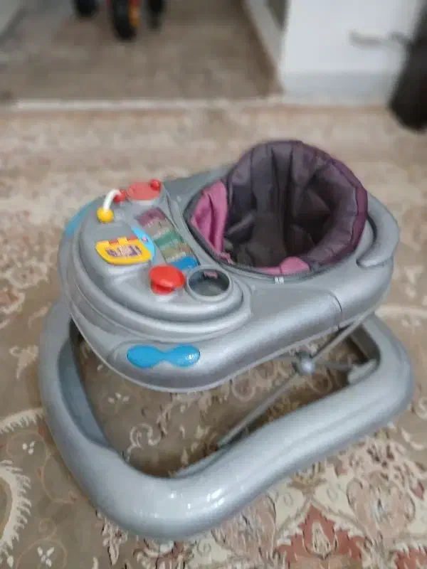 روروئک و کریر|کالسکه و لوازم جانبی|سبزوار, پاسداران|دیوار