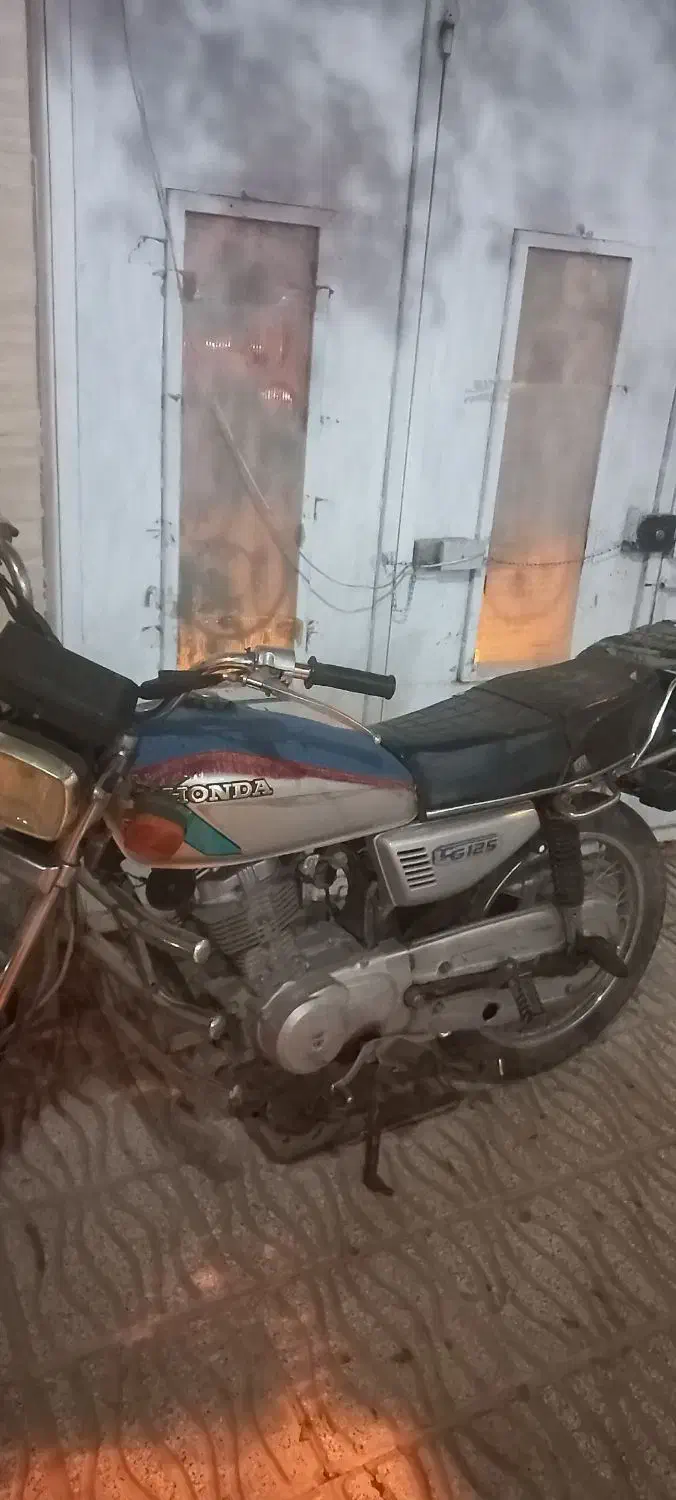 هندا ۹۳|موتورسیکلت|سبزوار, شرق کال میانی|دیوار