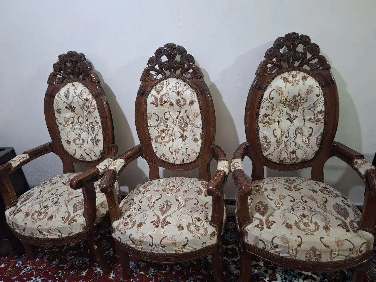 مبلمان طرح سلطنتی|مبلمان خانگی و میز عسلی|قم, انسجام|دیوار