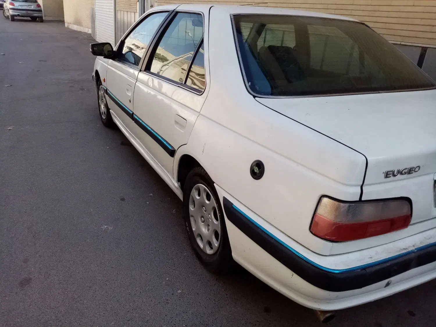 پژو پارس سال مدل 89 رنگ سفید|خودرو سواری و وانت|یزد, |دیوار