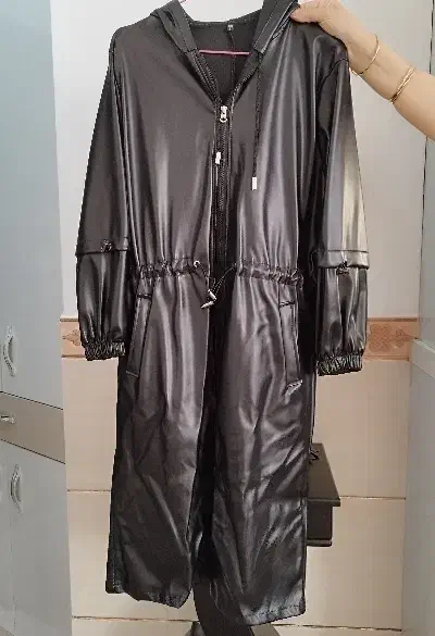 بارانی چرم|لباس|زنجان, |دیوار