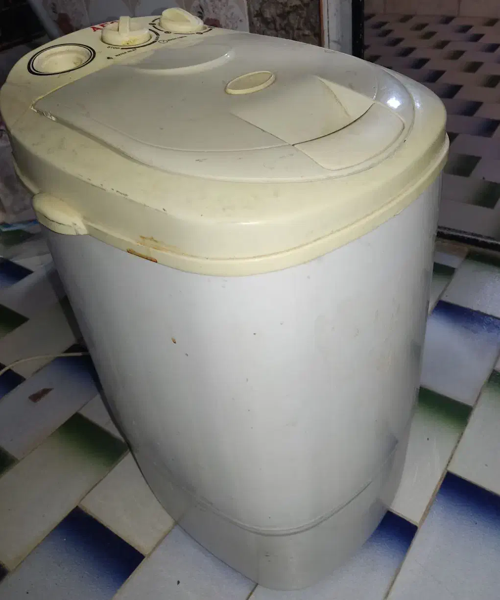 کهنه شور|ماشین لباسشویی و خشک‌کن لباس|انار, |دیوار