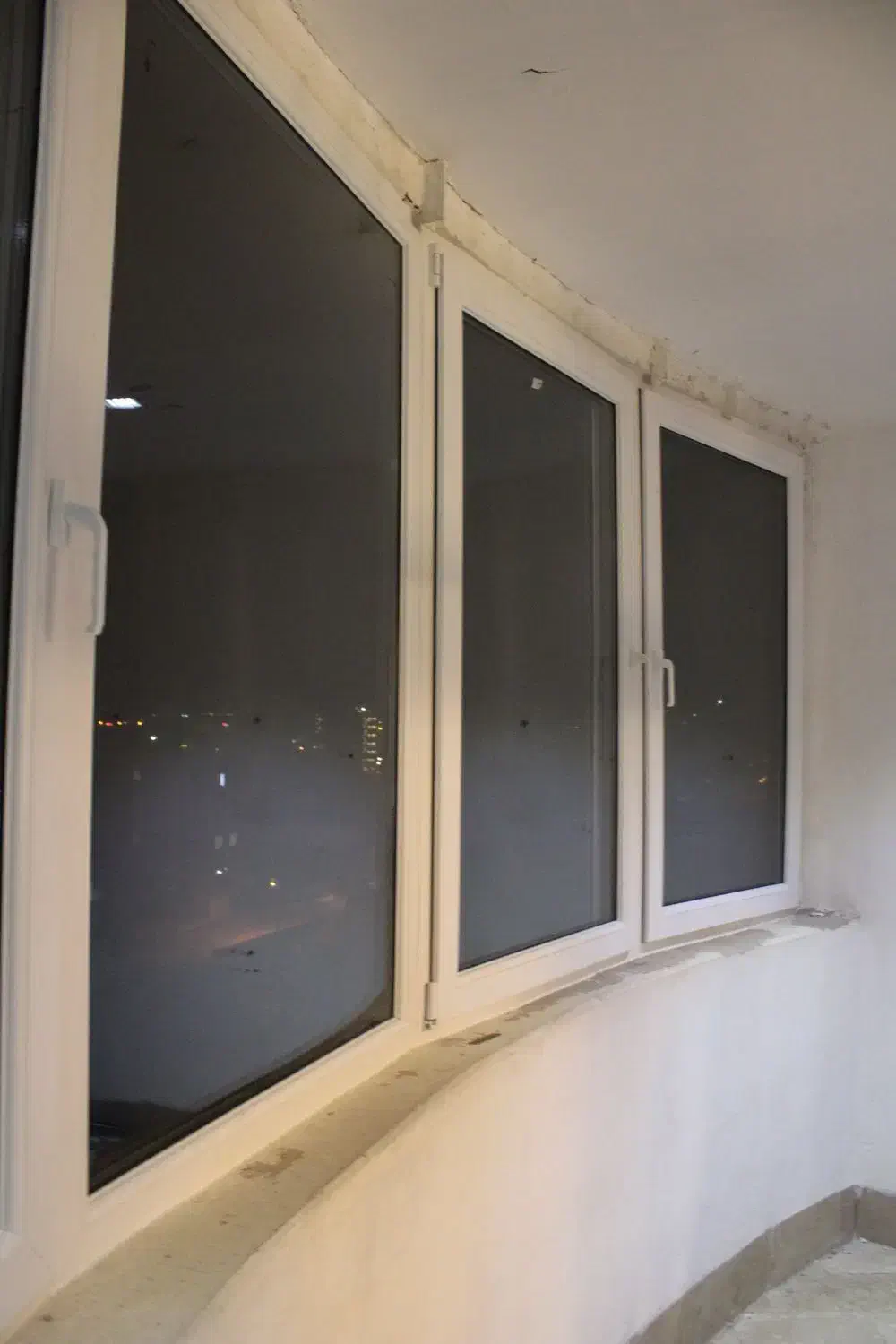 تولید درب و پنجره دوجداره و شیشه بالکنی|خدمات پیشه و مهارت|کرمان, |دیوار