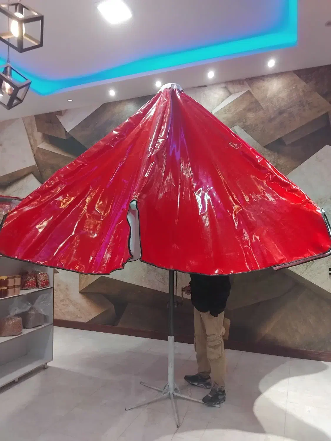 چتر پایه دار برزنتی اصل با قطر ۴ متر|مصالح و تجهیزات ساختمان|نوشهر, |دیوار