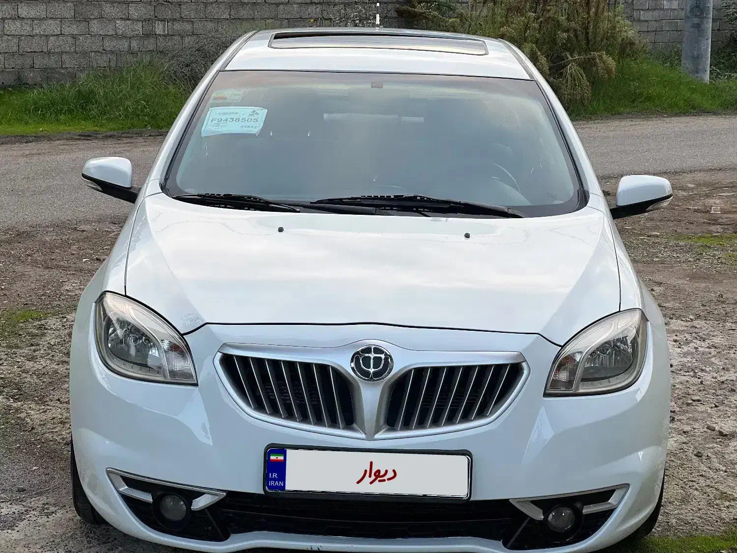 برلیانس ۳۳۰ اتومات مدل ۹۷ موتور بزرگ بدون رنگ|خودرو سواری و وانت|رشت, آب و برق|دیوار