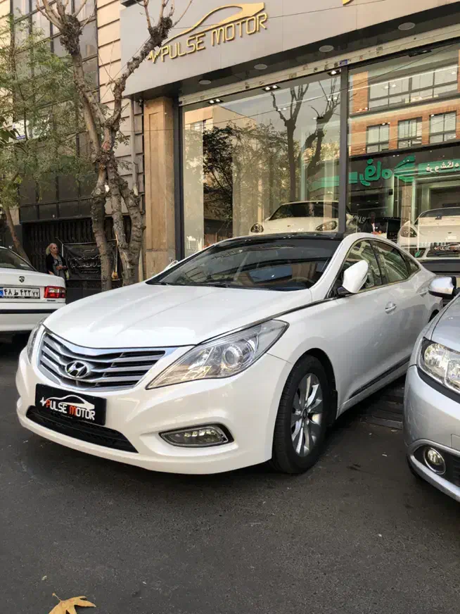 هیوندای آزرا گرنجور۲۰۱۲ فول وارداتی سفیدبسیار تمیز|خودرو سواری و وانت|تهران, دروس|دیوار