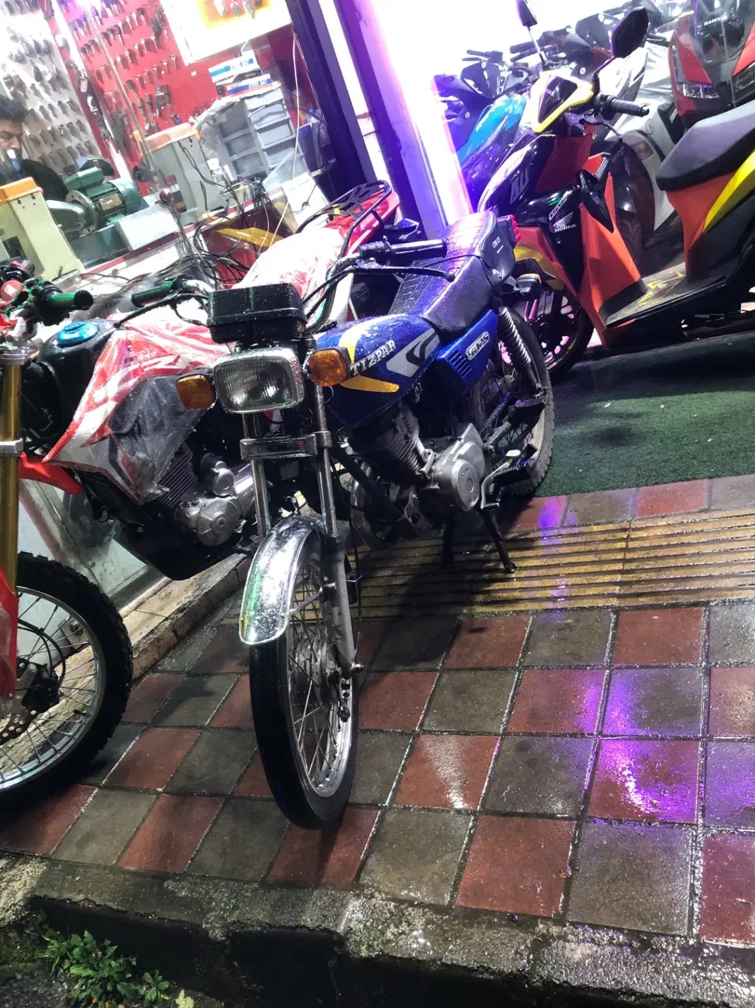 هوندا ۱۲۵|موتورسیکلت|رشت, یخسازی|دیوار