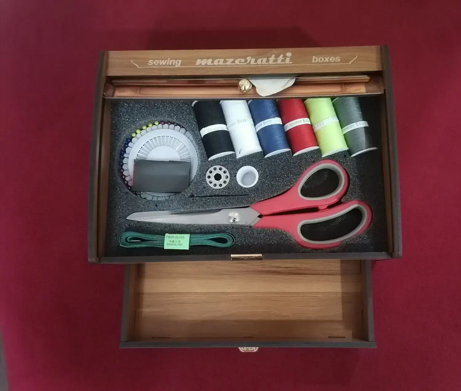 جاسوزنی|لوازم خیاطی و بافتنی|قم, انسجام|دیوار