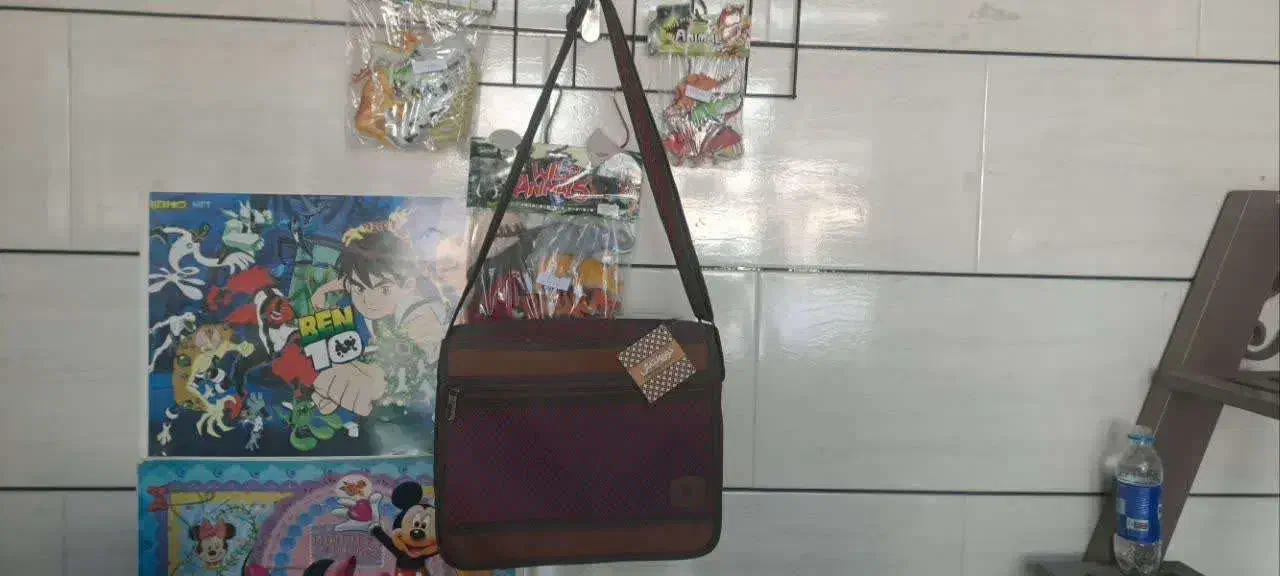 کیف|کیف، کفش، کمربند|خرمدره, |دیوار