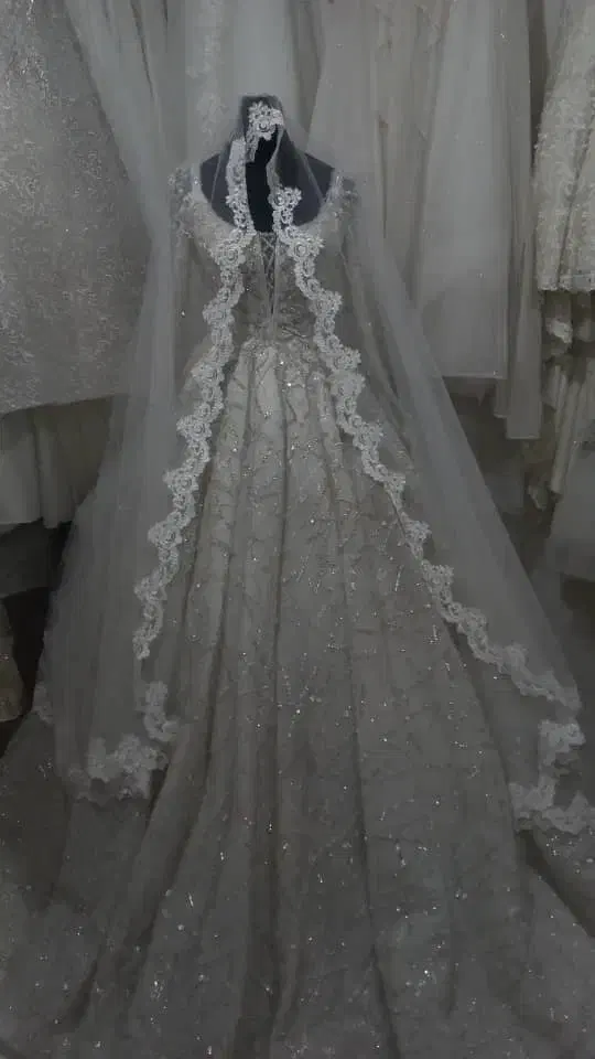 لباس عروس|لباس|باشت, |دیوار