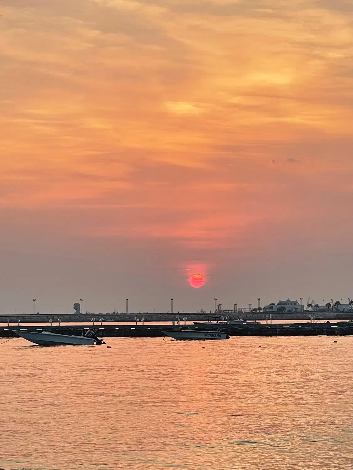 نیروی عکاس و رزرواسیون جهت کار در هتل|استخدام هنری و رسانه|کیش, |دیوار