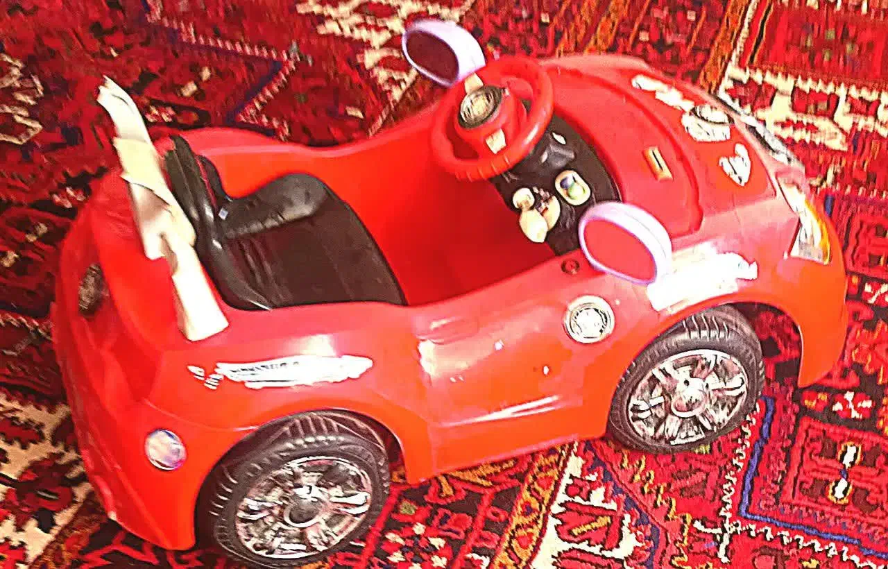 ماشین شارژی درحدنو به قیمت مناسب|اسباب‌بازی بچه|سهند, |دیوار