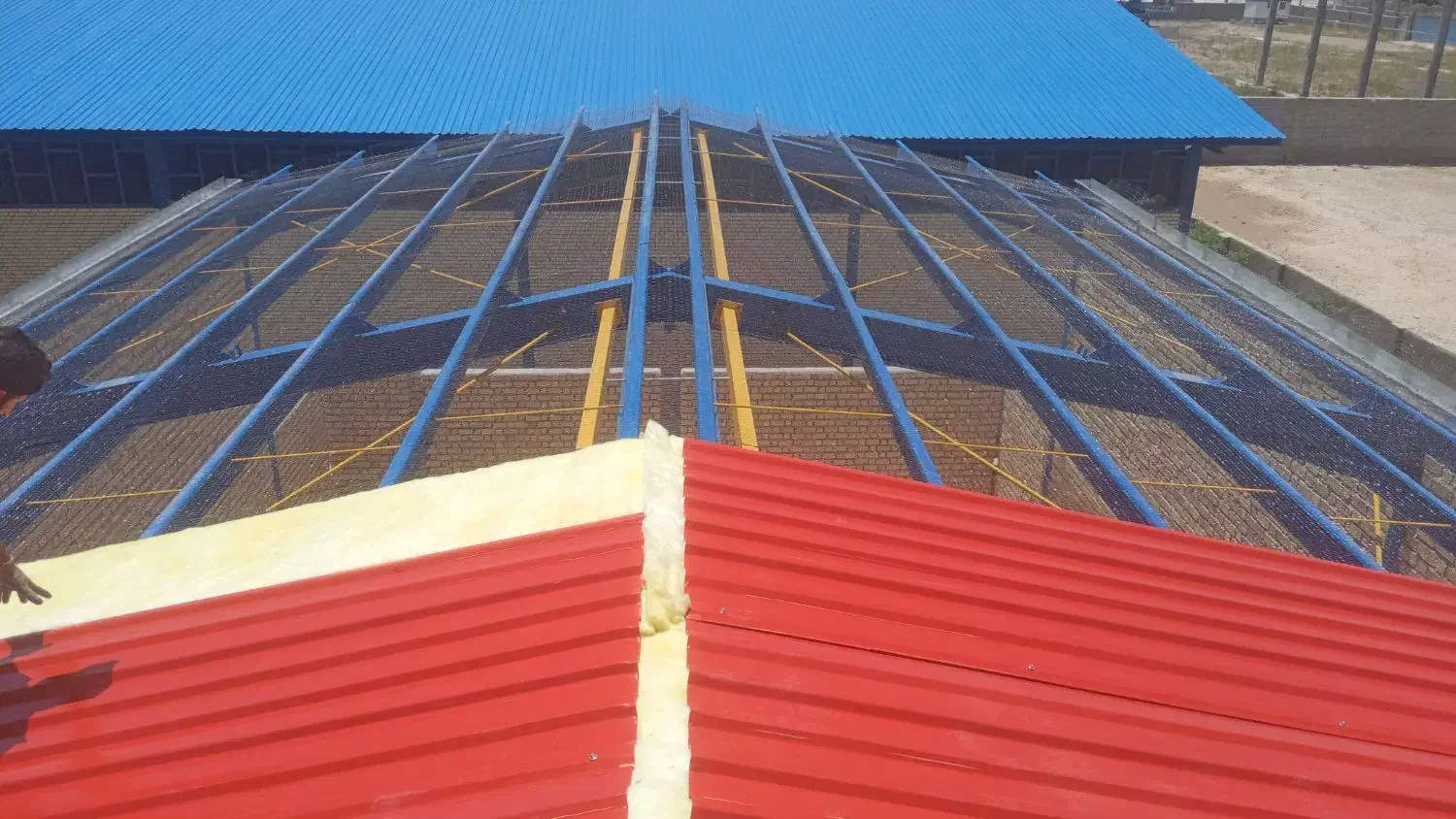 ساخت سوله نصاب نصب شیروانی ورق جوشکار|خدمات پیشه و مهارت|شیراز, سلطان آباد|دیوار