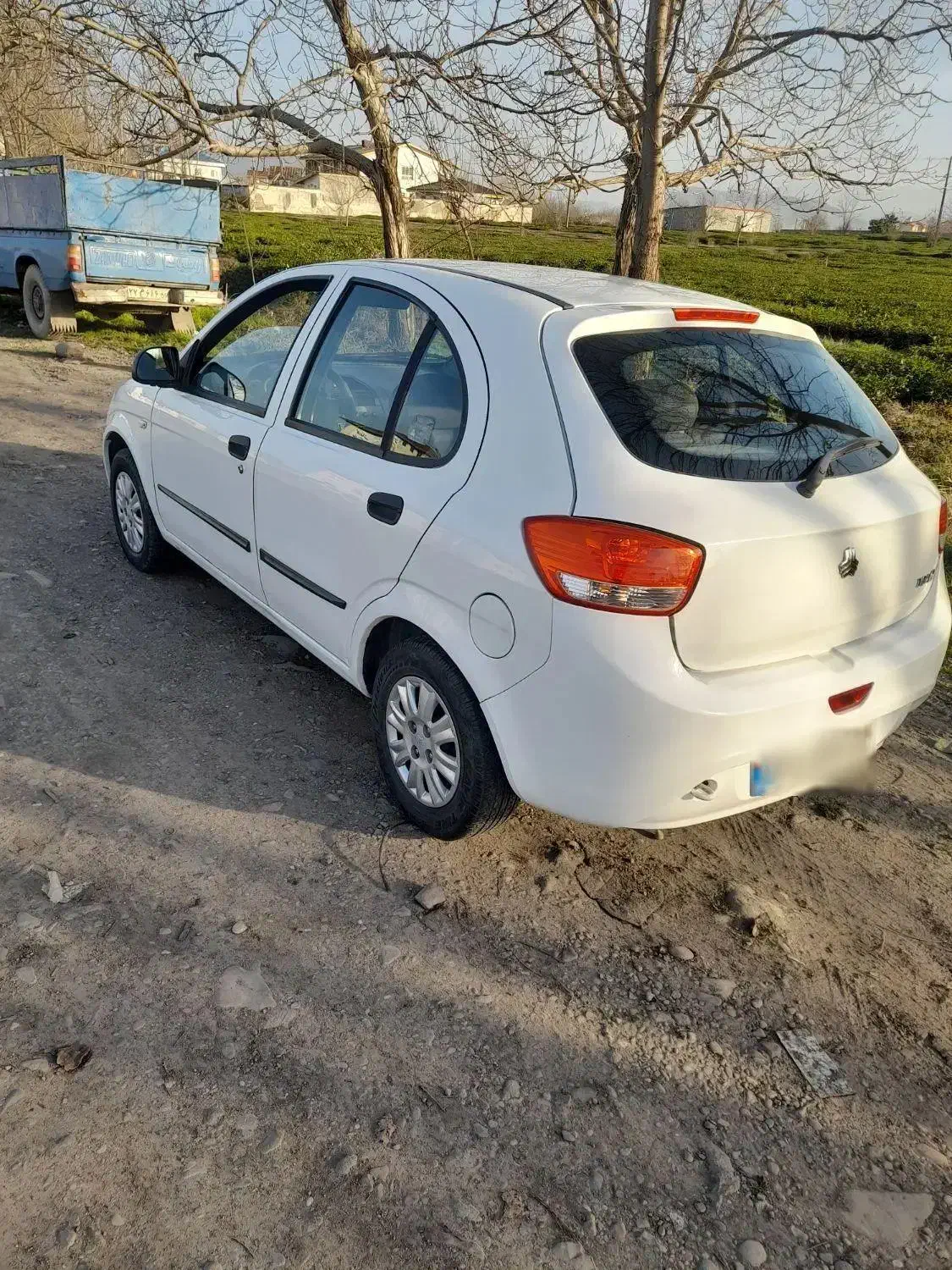 تیبا ۲مدل|خودرو سواری و وانت|لاهیجان, آهندان|دیوار