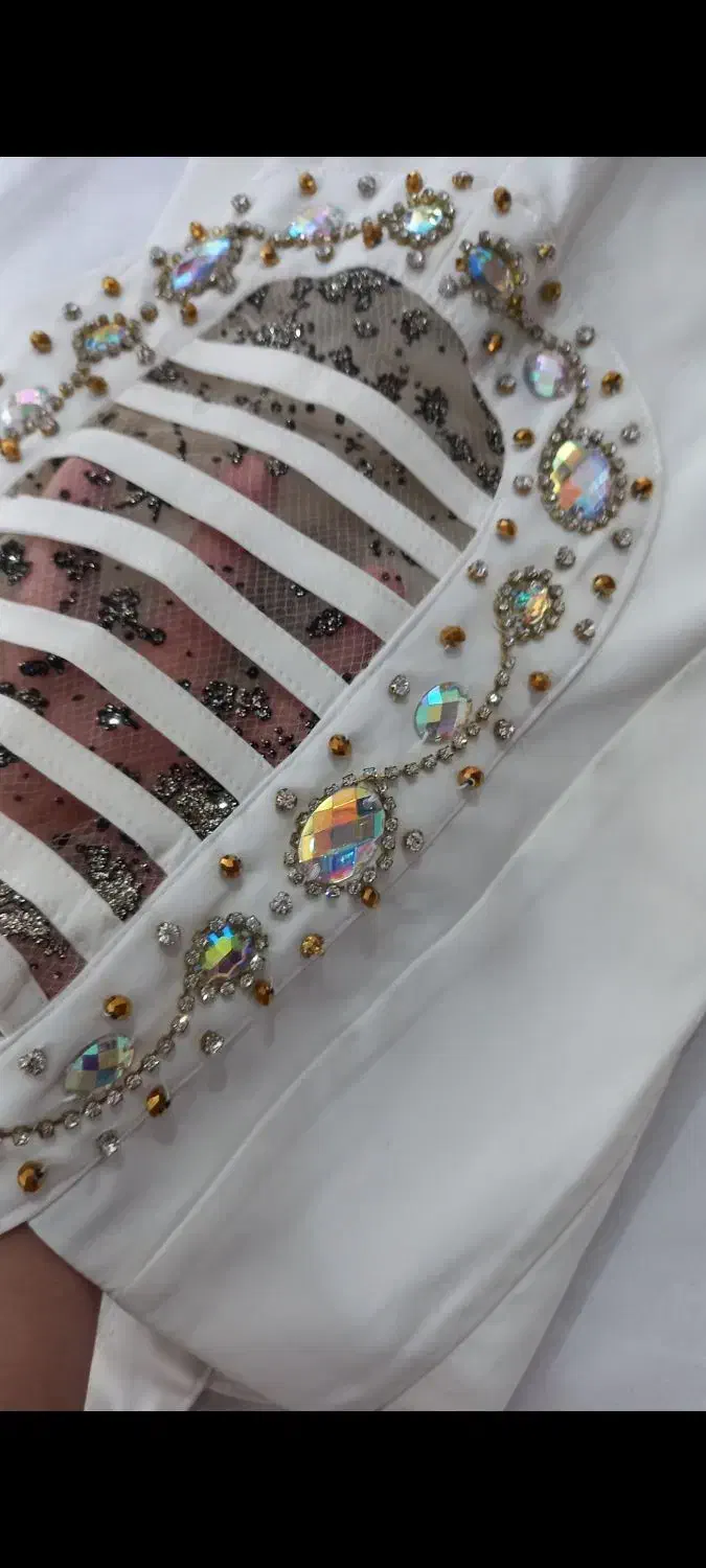 لباس مجلسی|لباس|تبریز, |دیوار