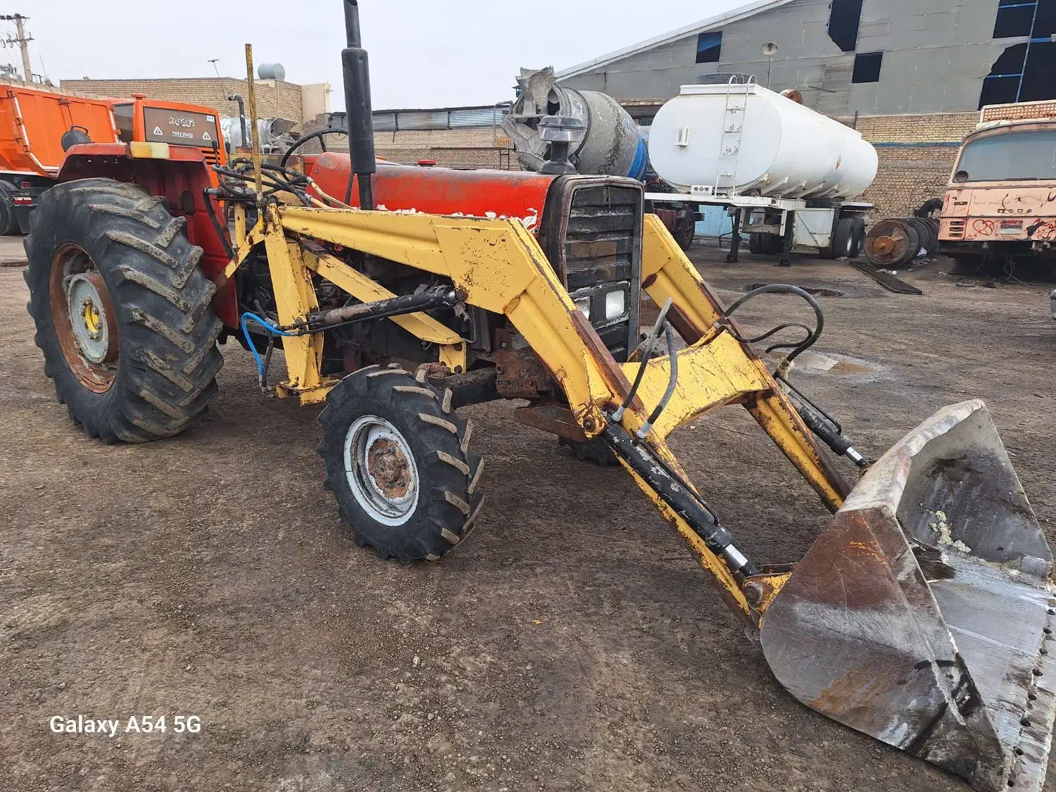 تراکتور فرگوسن بیل دار مدل ۷۰|خودرو سنگین|اصفهان, ملکشهر|دیوار