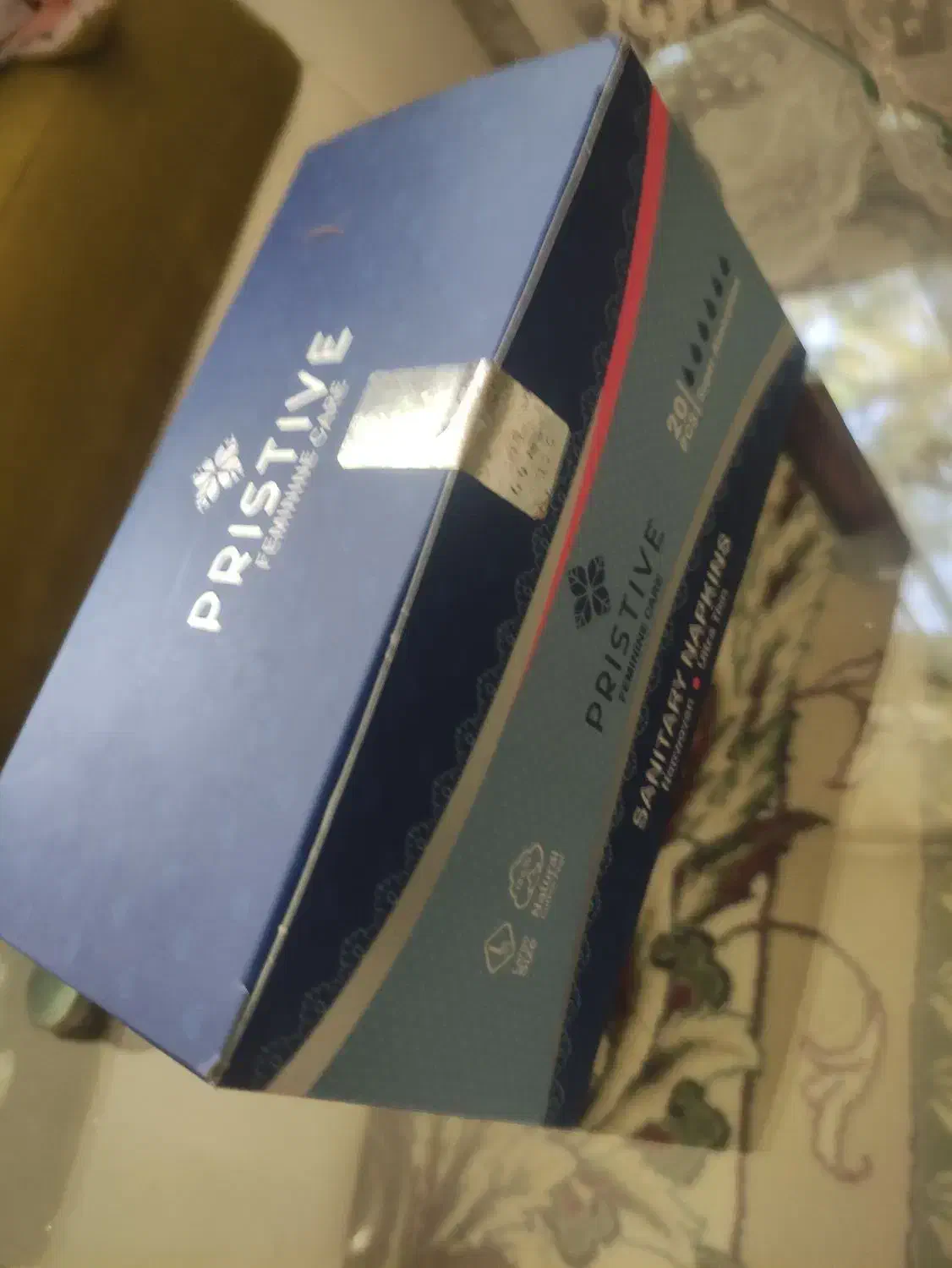 محصولات آرایشی وبهداشتی لدورا|آرایشی، بهداشتی، درمانی|فولادشهر, A2|دیوار