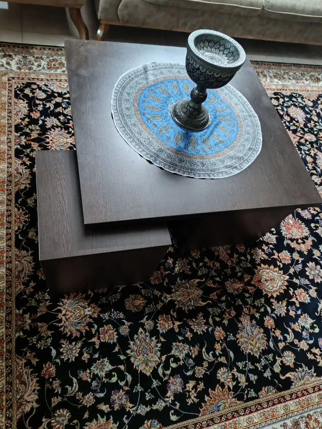 وسایل خانه مورد استفاده در خانه باغ یا سوئیت|میز و صندلی غذاخوری|گرگان, |دیوار