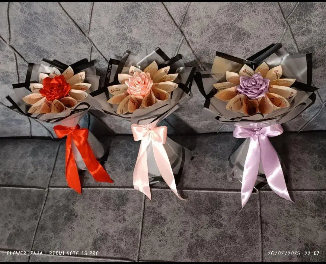 انواع دسته گل کادویی یلدا|گل و گیاه طبیعی|ملایر, |دیوار