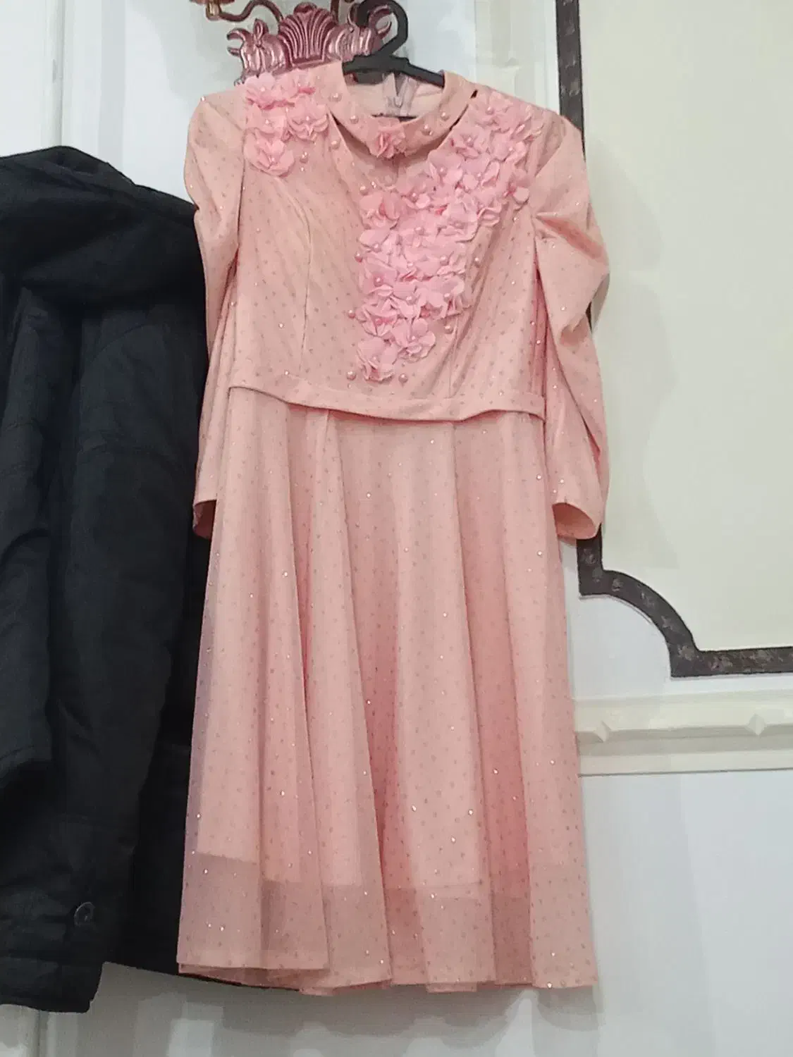 لباس مجلسی|لباس|قیدار, |دیوار