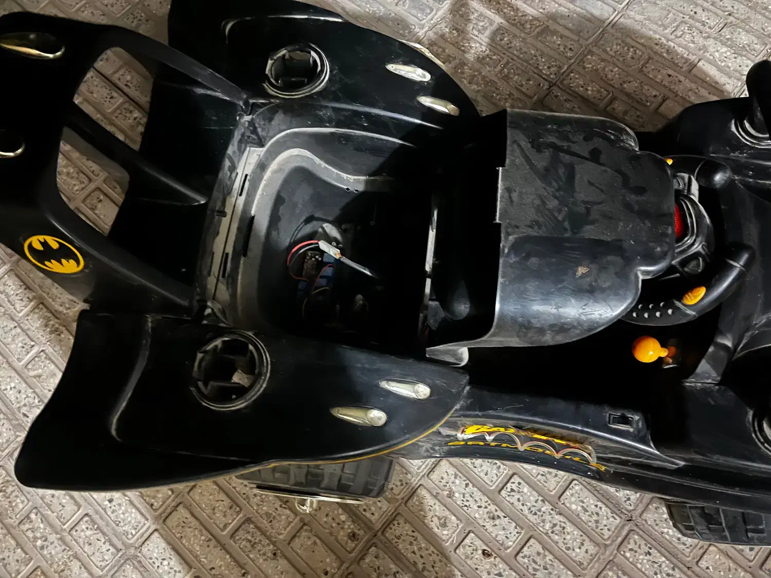 ماشین شارژی بتموبیل|اسباببازی|پیر بکران, |دیوار